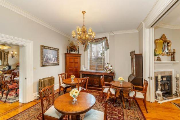 The Londonderry Inn Герші Екстер'єр фото